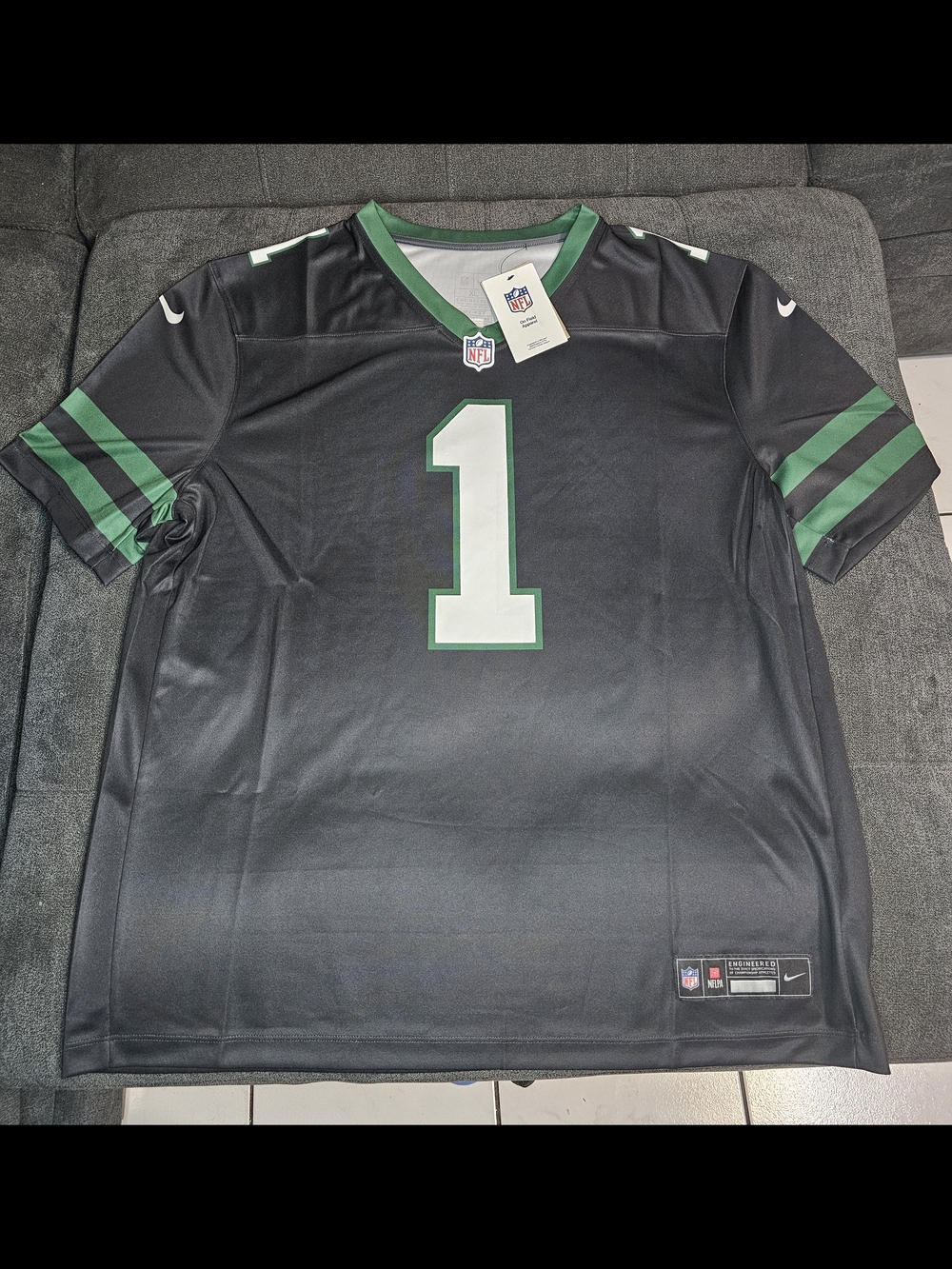 Nike Men’s New York Jets Jersey with White Number 1